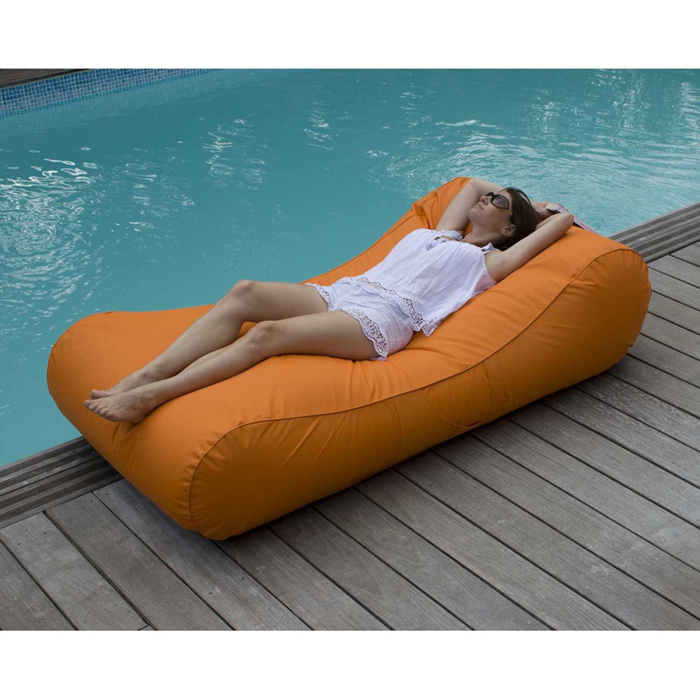 Grand pouf piscine orange Sitinpool Wave confortable et résistant