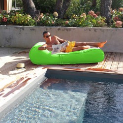 Chaise longue flottante vert anis