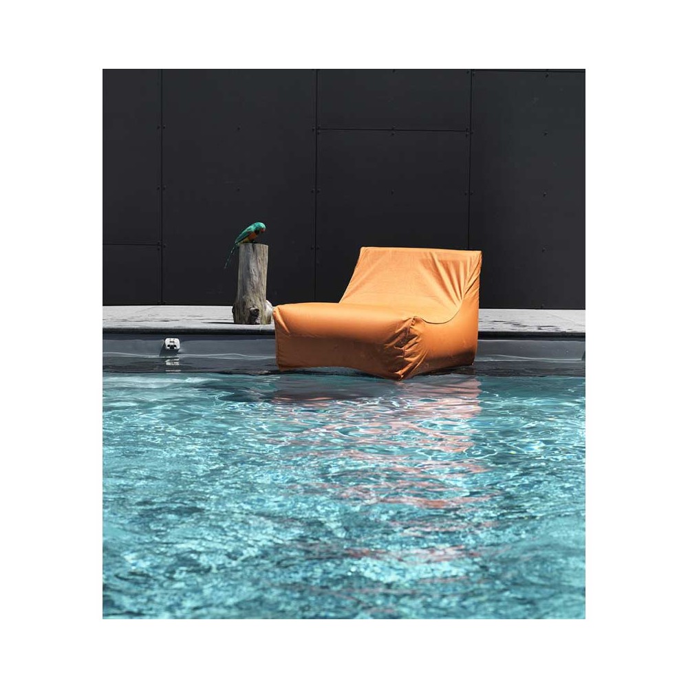 Fauteuil flottant orange pour piscine en vente sur PoufDesign