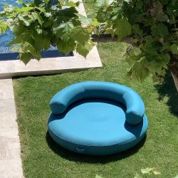 Coussin gonflable rond bleu