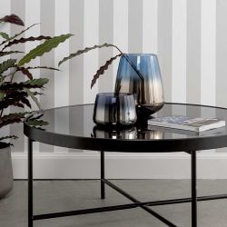 Grande table ronde noire en verre