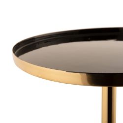 Table petite