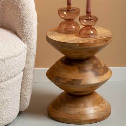 Table en bois present time Leitmotiv