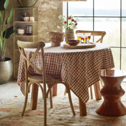 Tabouret en fer vintage rouge