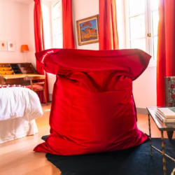 grand pouf velours rouge
