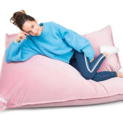 pouf géant velours rose