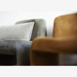 chaise lounge velours ambre intérieur cosy